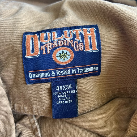 Duluth Trading Co Chinos Pants Men’s Size Tag Marked 44. Today measures 42 - Picture 6 of 9